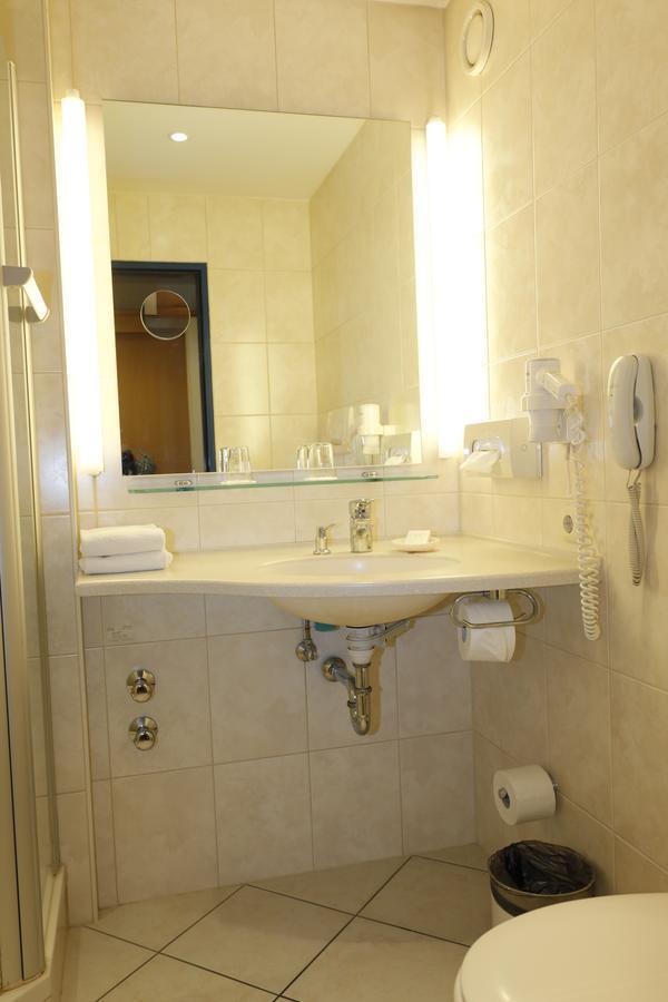 City-hotel 3*